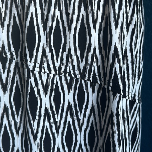 CJ Banks | Black & White Patterned Maxi Skirt (NWT) - Picture 2 of 5